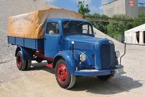 Mercedes-Benz L3500 vom Mercedes-Benz Classic Center beim Oldtimer-Nutzfahrzeugtreffen 2016 im Kieswerk Ebenhöh
