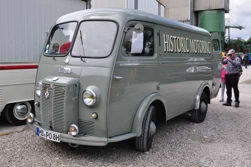 1946 - 1955 Peugeot D3A beim Oldtimer-Nutzfahrzeugtreffen 2016 im Kieswerk Ebenhöh