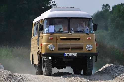 Robur LO 2500 A beim Oldtimer-Nutzfahrzeugtreffen 2016 im Kieswerk Ebenhöh