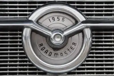 Kühleremblem eines 1956 Buick Roadmaster