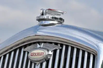 Kühlergrill eines Wolseley
