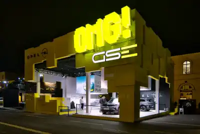 IAA Mobility Messestand Opel